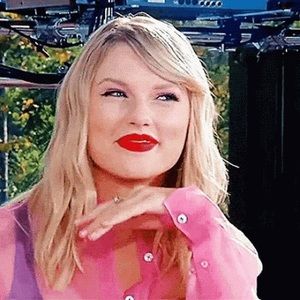 Meet your Posher, Mya